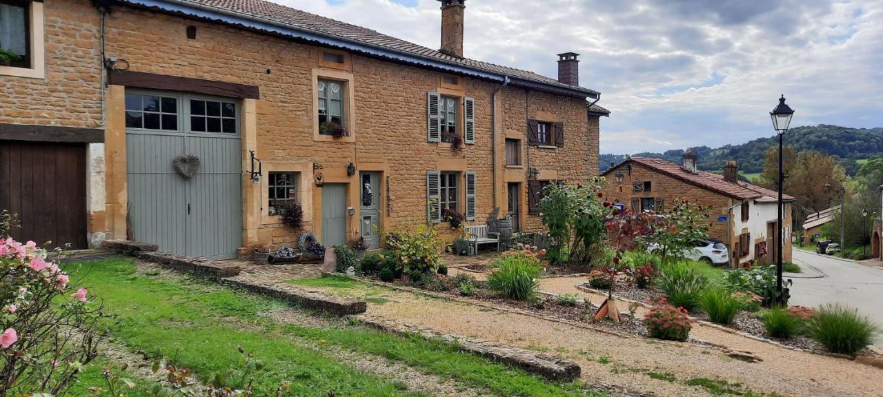 Les Gites & Chambres D'Hotes De La Ferme De Rosiere Houdrigny Exterior foto